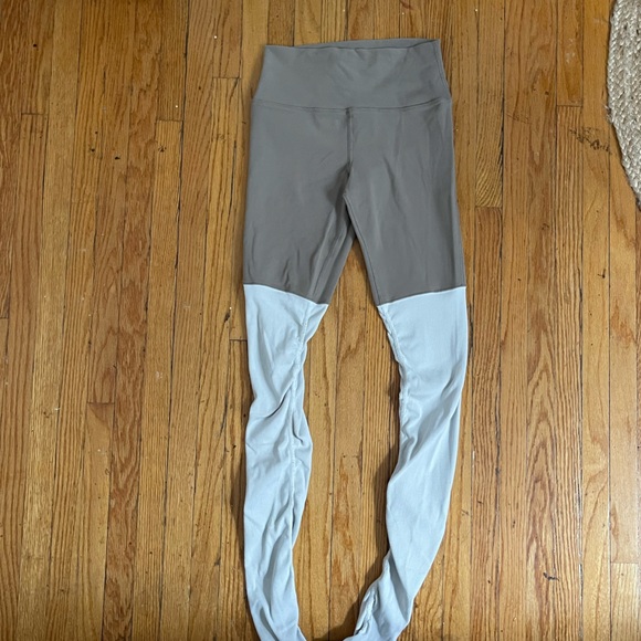 Alo Goddess Leggings (S) - Picture 2 of 6